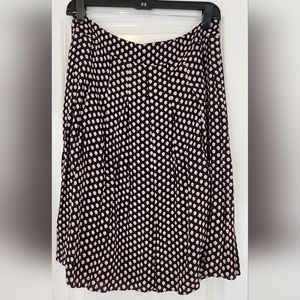 Cute Talbots petite pleated skirt size 6P black and pink and white